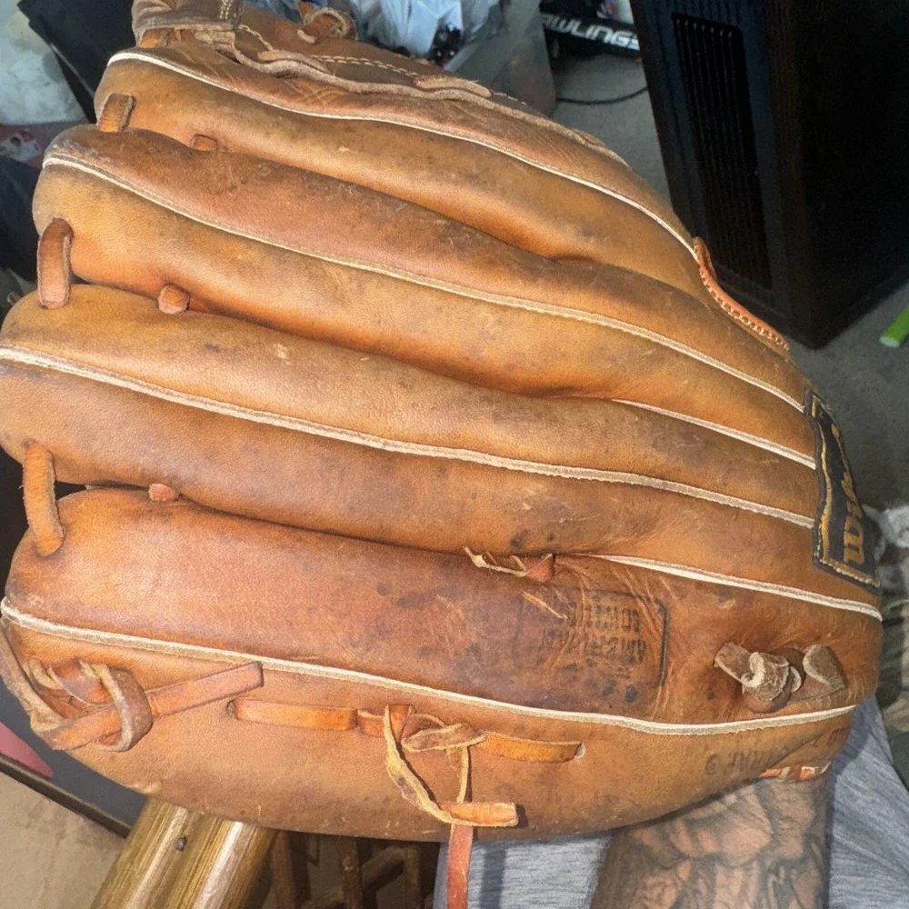 VINTAGE BRUCE SUTTER‎ WILSON A2245 BASEBALL GLOVE MITT